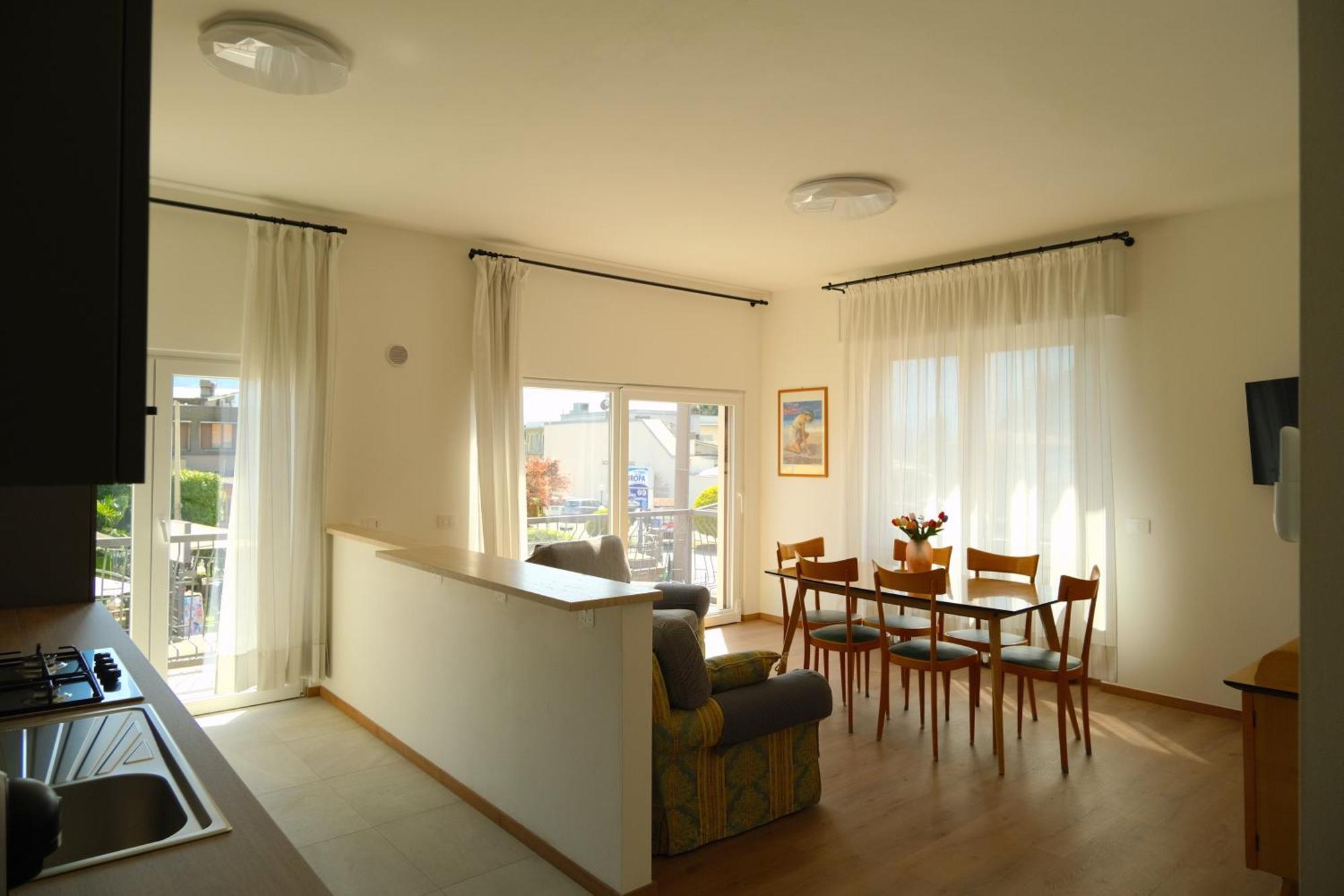 Casa Paola Central Stay By The Lake Domaso Exterior foto